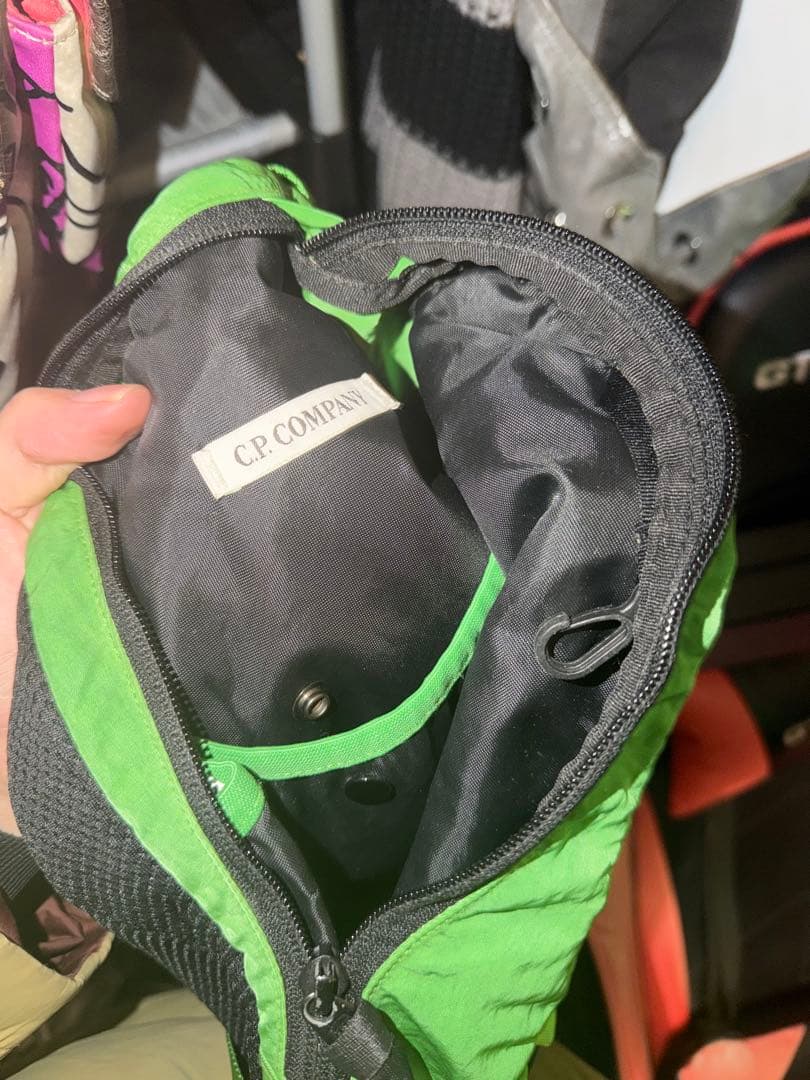 CPcompany あおば着用 クロスボディショルダーバッグ グリーン