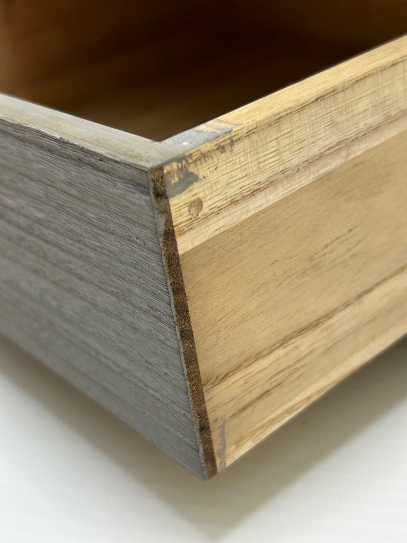 浅草　桐タンス　和風刺繍飾り　小物収納　小引出し　桐工芸　小物入れ　木目込み