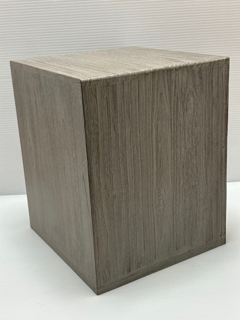 浅草　桐タンス　和風刺繍飾り　小物収納　小引出し　桐工芸　小物入れ　木目込み