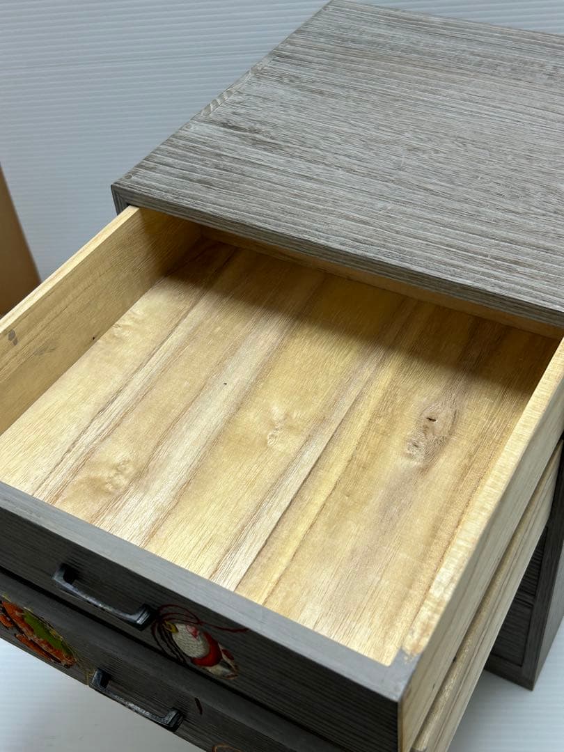 浅草　桐タンス　和風刺繍飾り　小物収納　小引出し　桐工芸　小物入れ　木目込み