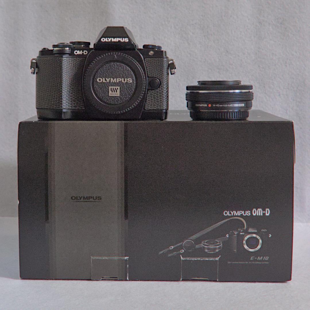 オリンパス OM-D E-M10 リミテッド エディション キット