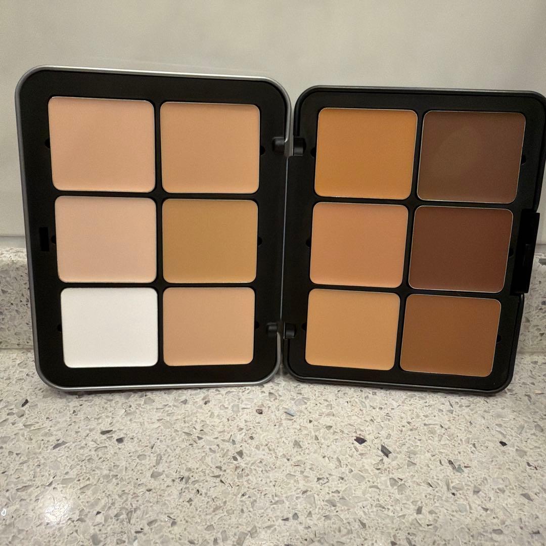 MAKE UP FOR EVER クリームファンデーション