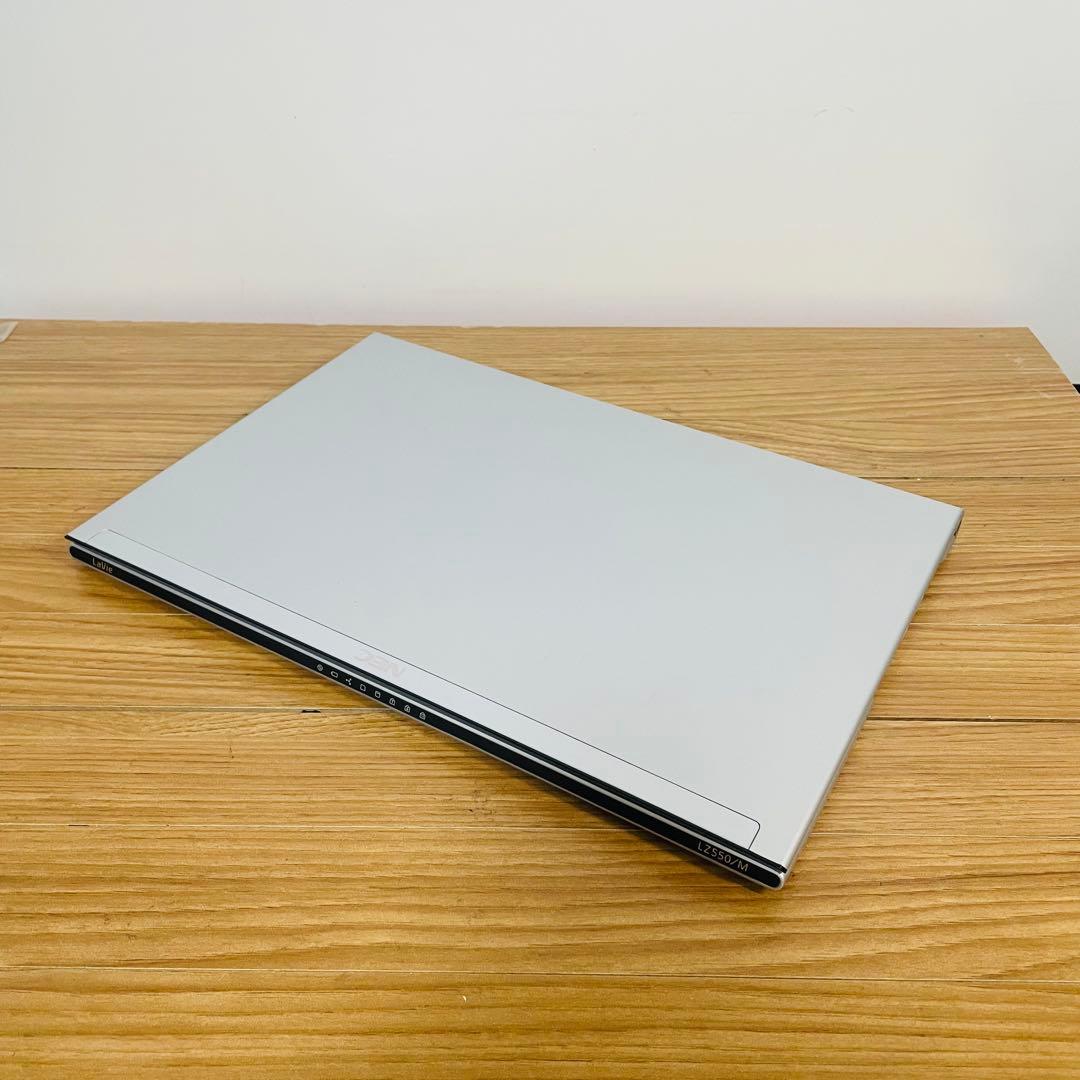 NEC　超薄15ミリ870グラムi5 SSD Windows11カメラWi-Fi