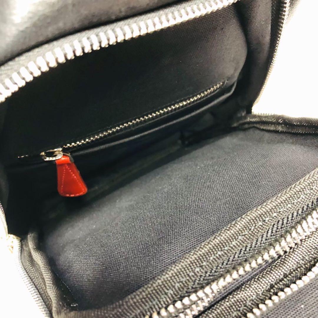 ボディ バッグ スティングレイ レザー 高級 エイ革 黒赤BG05 44332