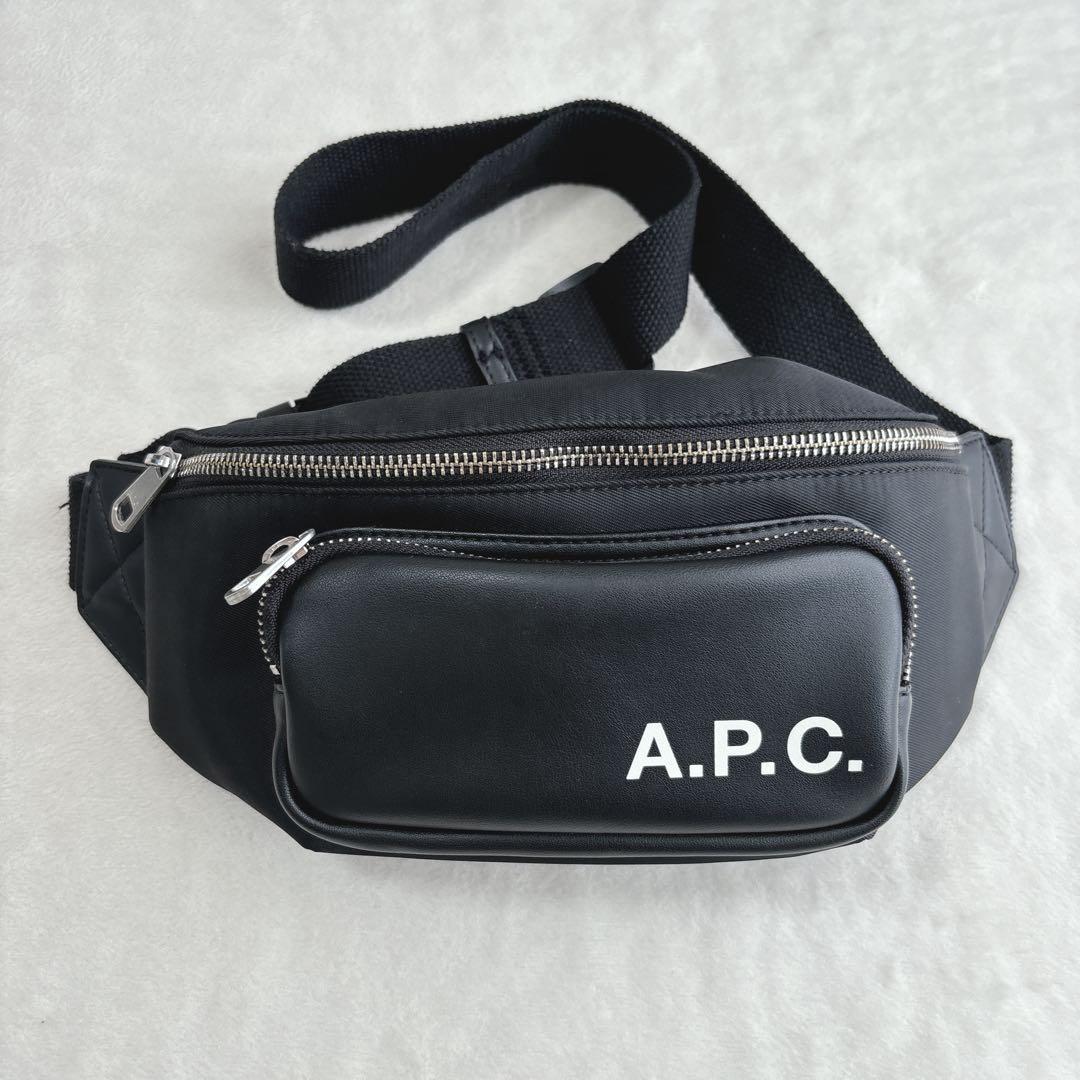 【美品】アーペーセー　A.P.C. Camden ショルダーバッグ　黒
