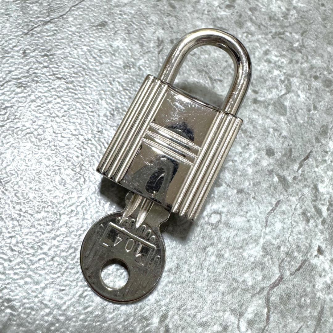 送料無料 極美品 エルメス カデナ パドロック 南京錠 鍵 キー 104 ①