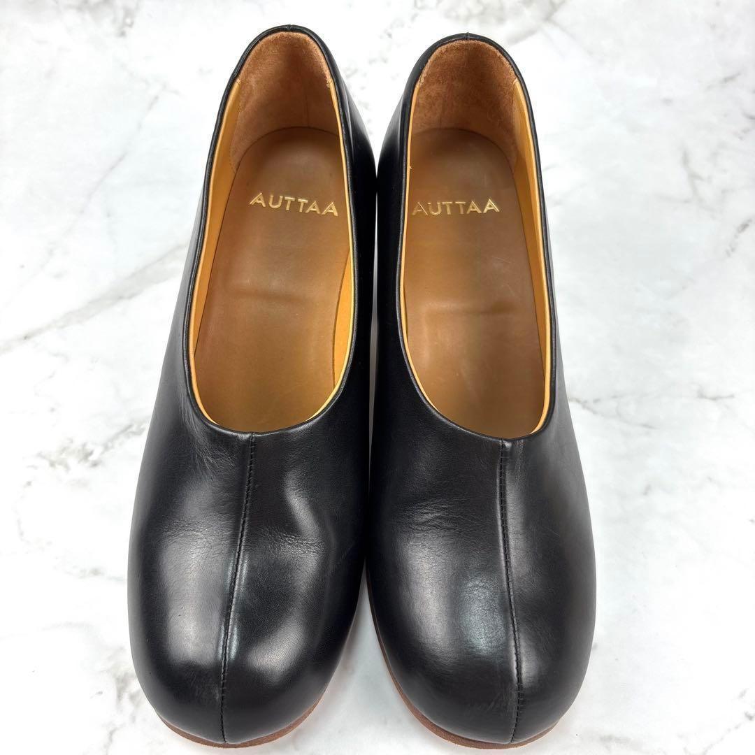 【超希少】AUTTAA アウッタ スムース キップレザー 黒 パンプス 24.5