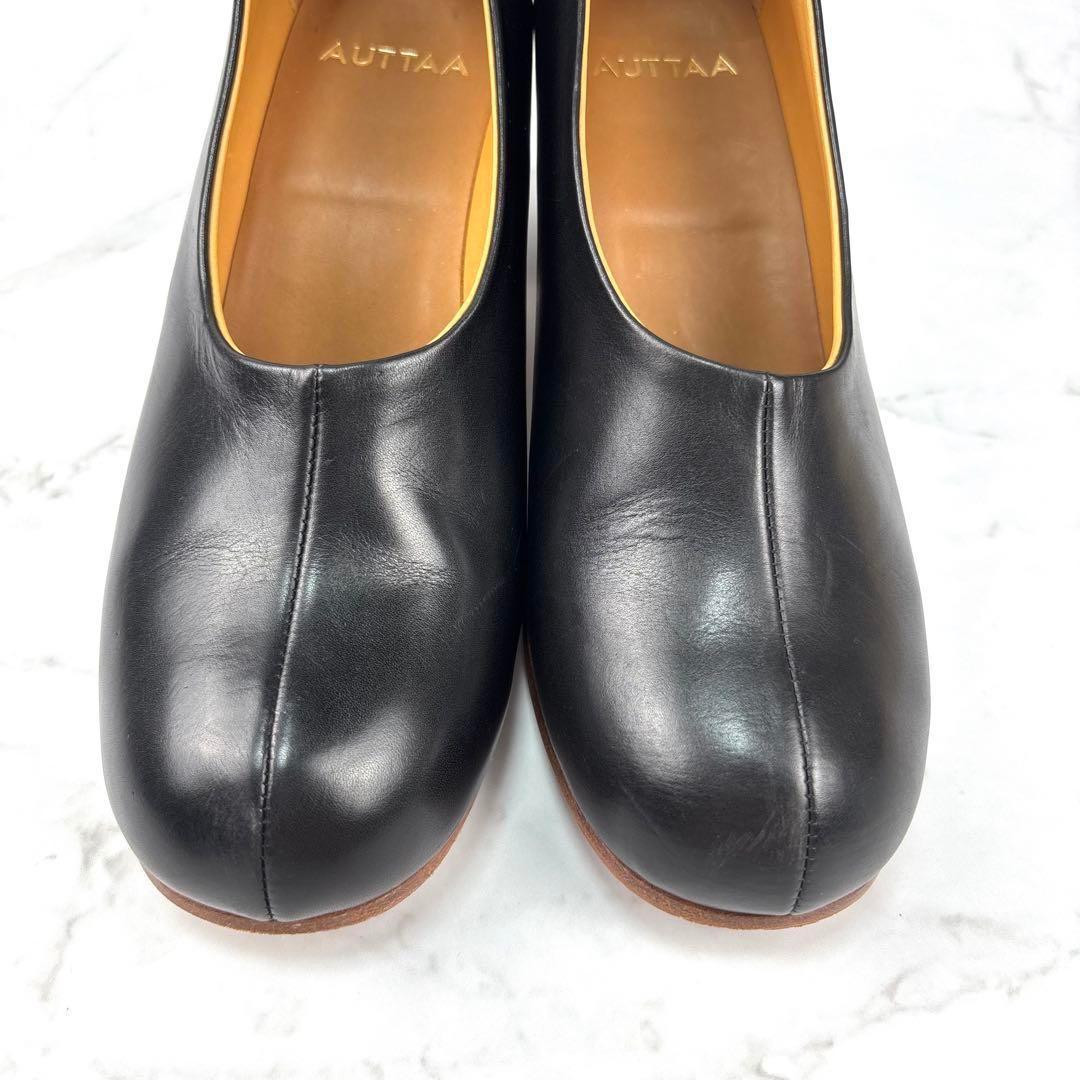 【超希少】AUTTAA アウッタ スムース キップレザー 黒 パンプス 24.5