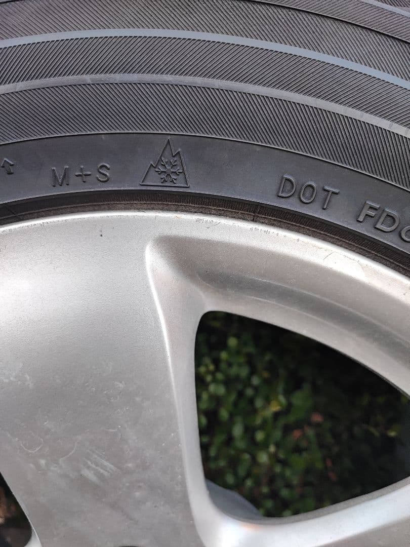 スタッドレスタイヤ　225/55R16　ベンツ純正　ホイールセット