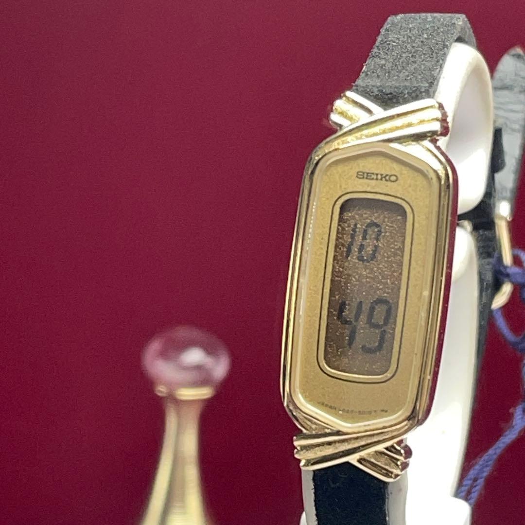 1980年製 未使用保管品 SEIKO デジタル レディス クォーツ 日本製