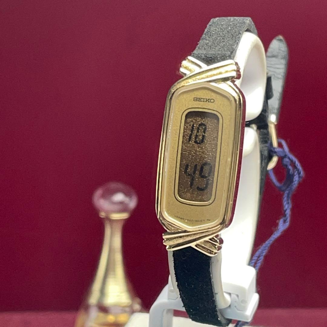 1980年製 未使用保管品 SEIKO デジタル レディス クォーツ 日本製