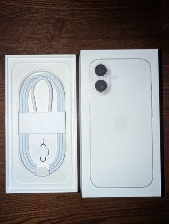 iPhone16 128GB 白 バッテリー最大容量100%