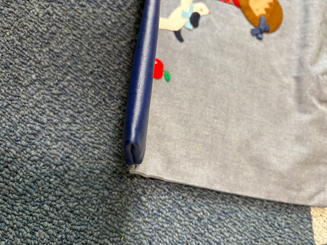 新品　ファミリア　デニムバッグ　ブルー　ネイビー　手刺繍　りんご　犬　女の子