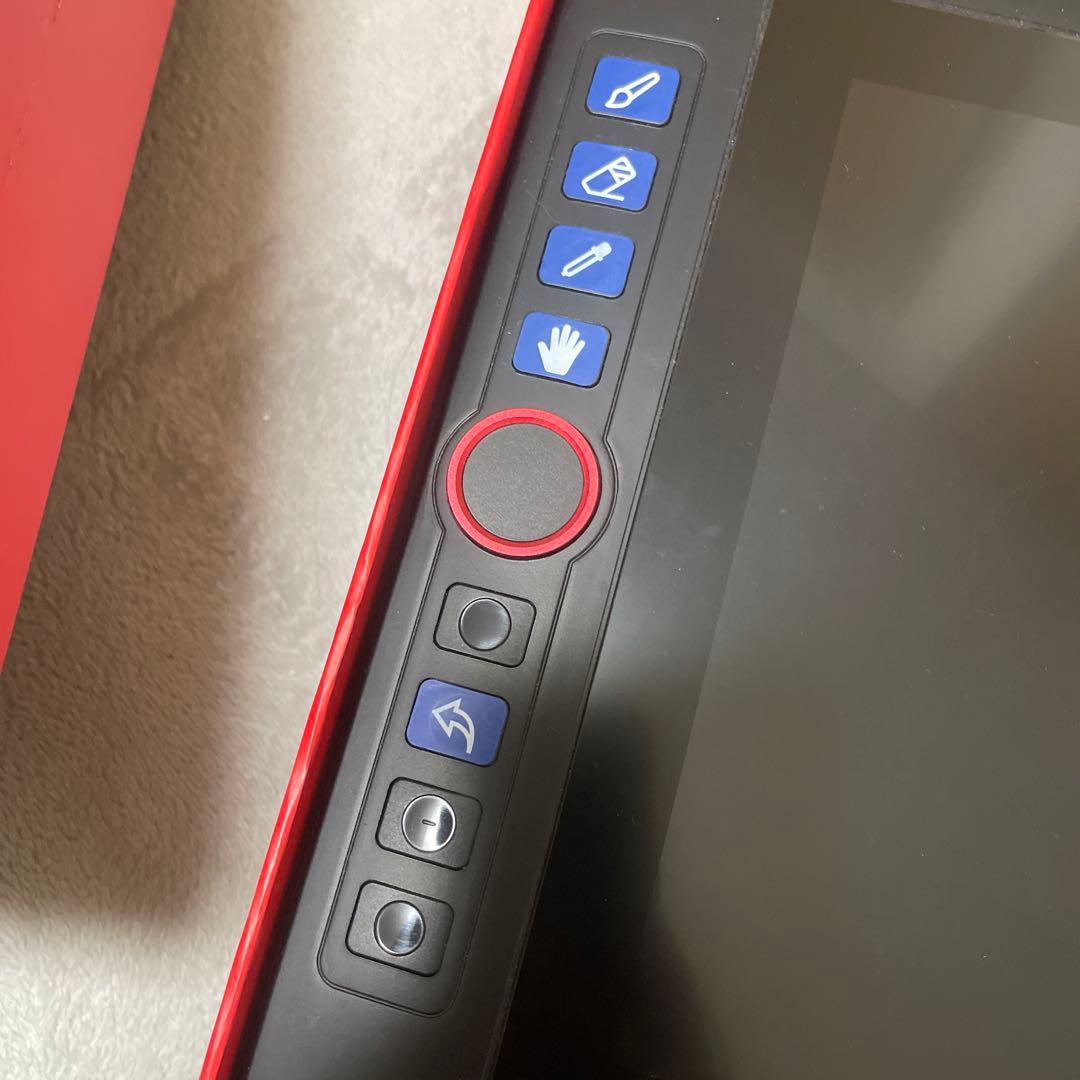 Artist 13.3 Pro Holiday Edition 本体