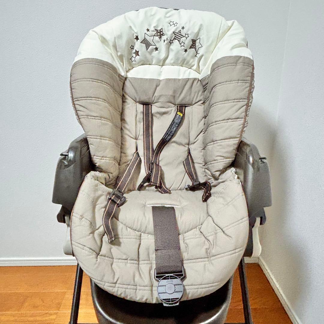 Combi ネムリラ　電動　ハイローチェア　オートスイング　トイザラス限定モデル