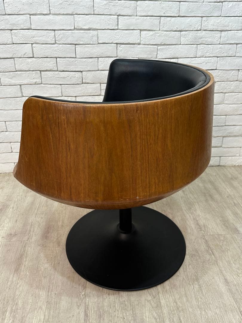 【東京都内23区配送無料】定価11万　ドイツ製　チェア　ソファー　椅子　ラウンジ