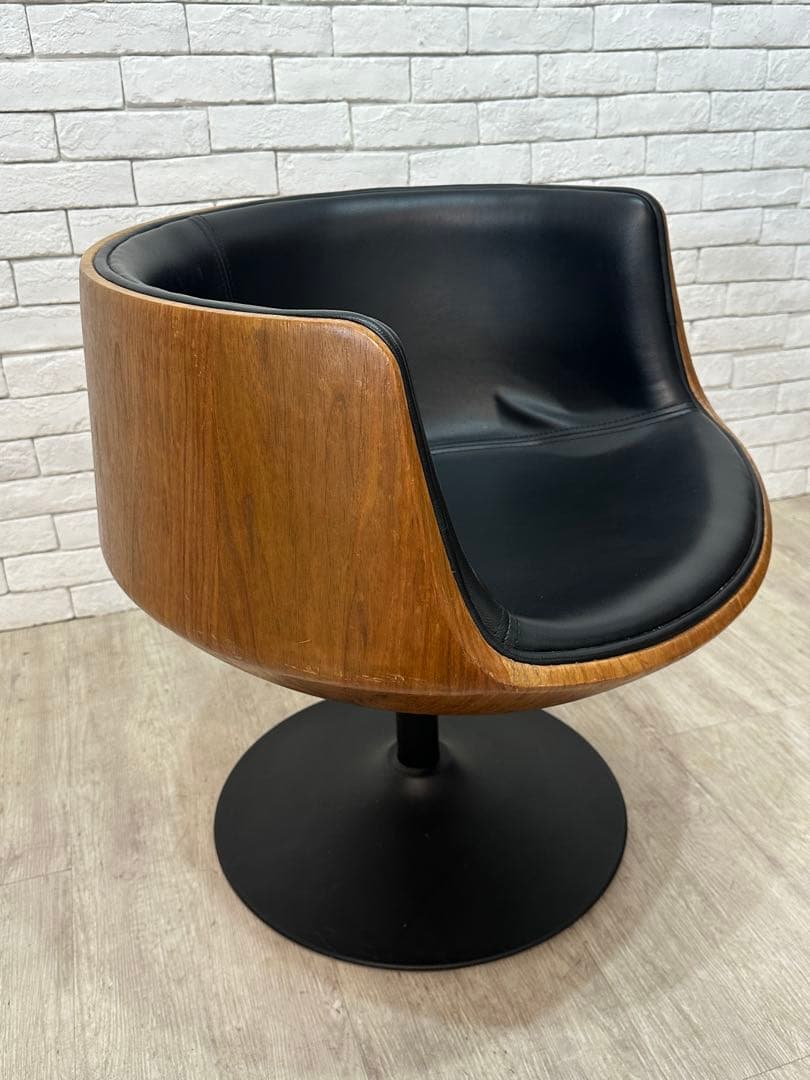 【東京都内23区配送無料】定価11万　ドイツ製　チェア　ソファー　椅子　ラウンジ