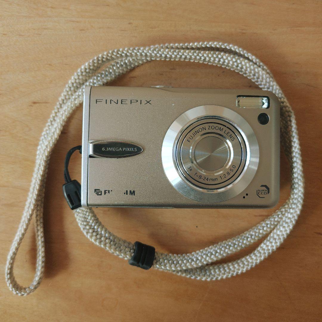 Fujifilm FinePix F30 & xDピクチャーカード2GB