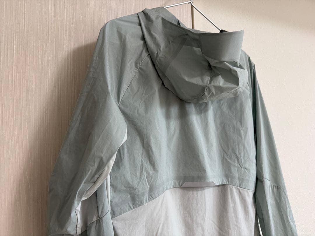 新品未使用タグ付き　on オン　Core Jacket Cobble