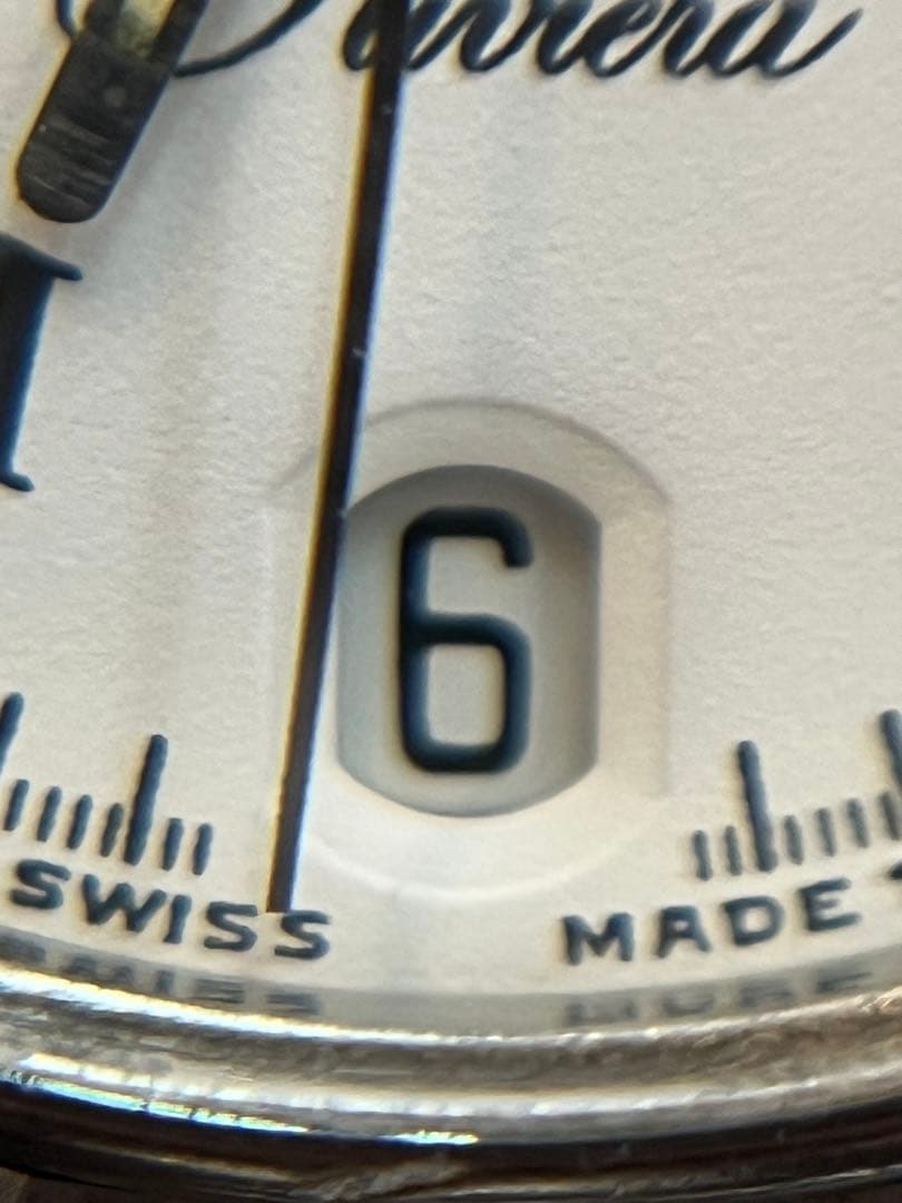 Baume & Mercier Périra ボームメルシェ レディース時計.