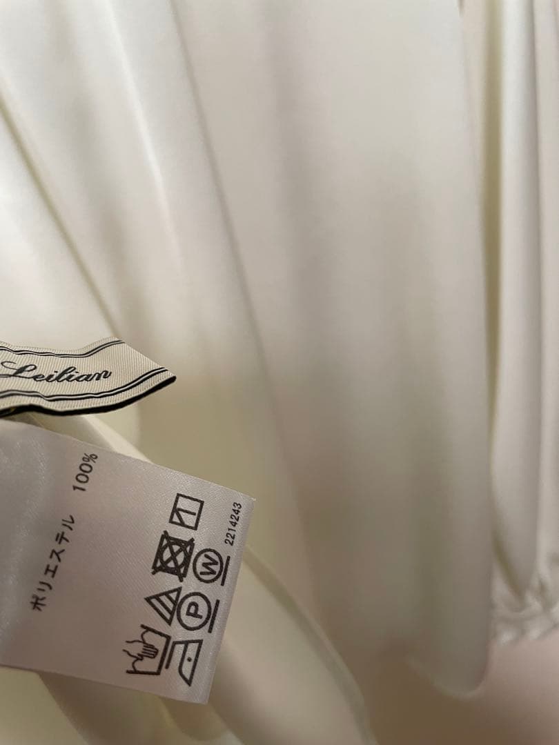 【新品/タグ付き】レリアン　ブラウス