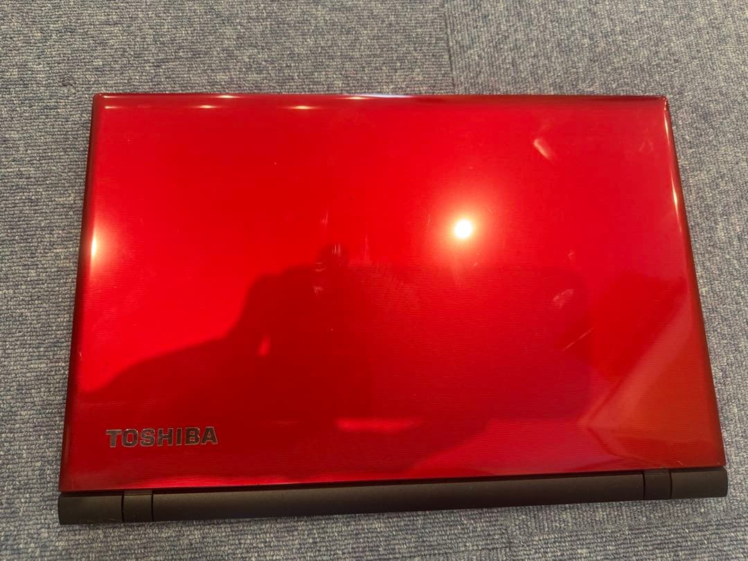 Toshiba dynabook レッド ノートPC 本体