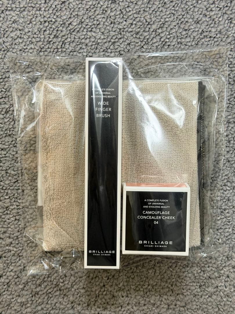 ブリリアージュ カムフラージュコンシーラーチーク#04 ブラシ付きセット