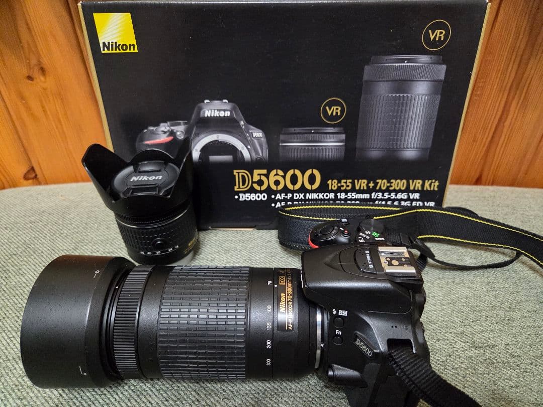 Nikon D5600 Wズームキット おまけ付き!