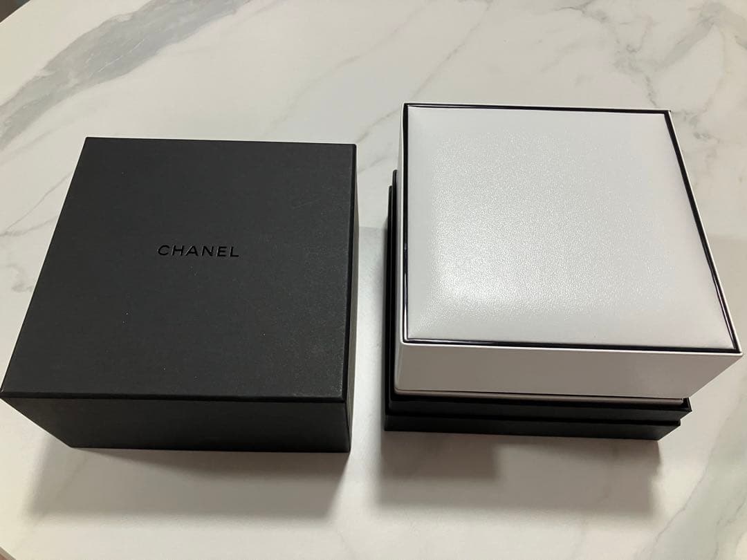 CHANEL 時計ケース空箱