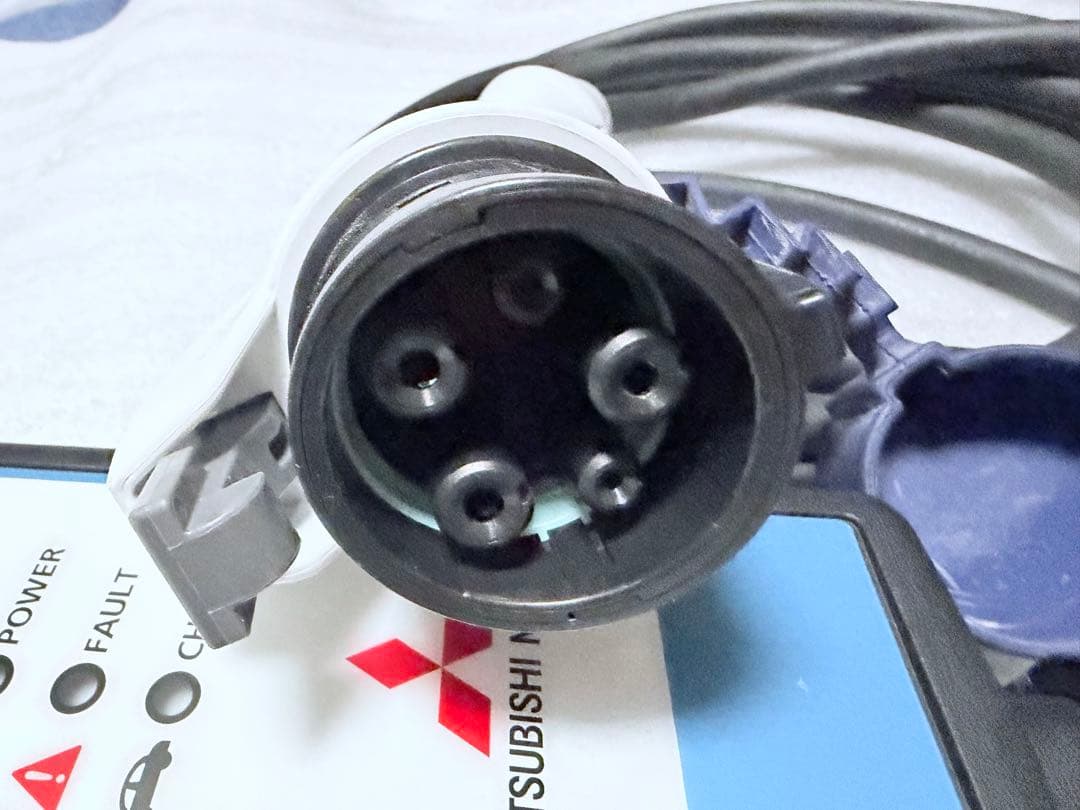 三菱アウトランダー純正 充電ケーブル　9482A332　　166