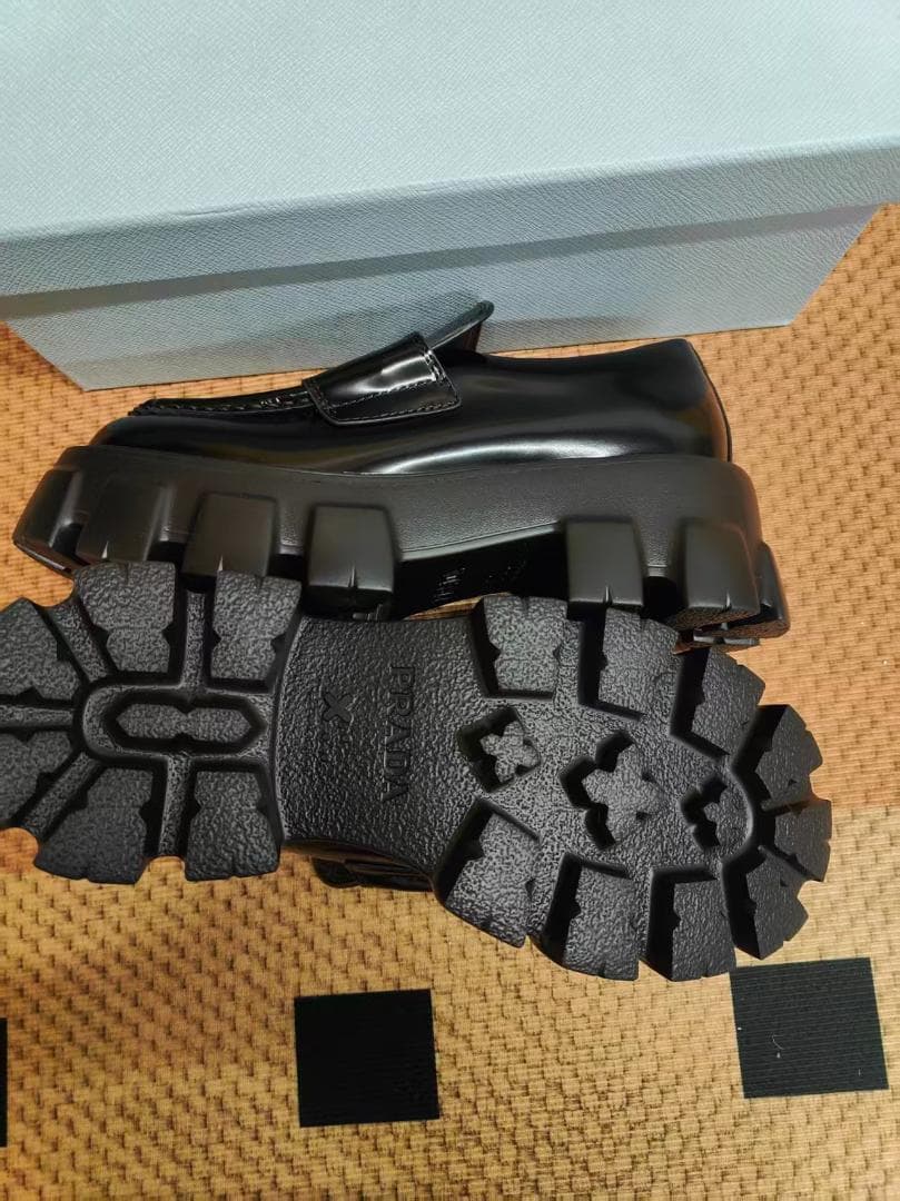 極美品PRADA ブラック ローファー厚底 36