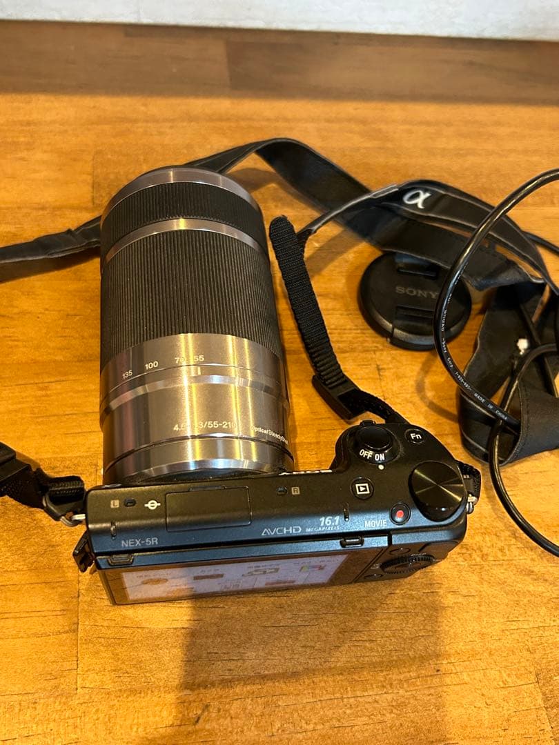 SONY α NEX-5Rミラーレス一眼カメラ ブラック　レンズ付き