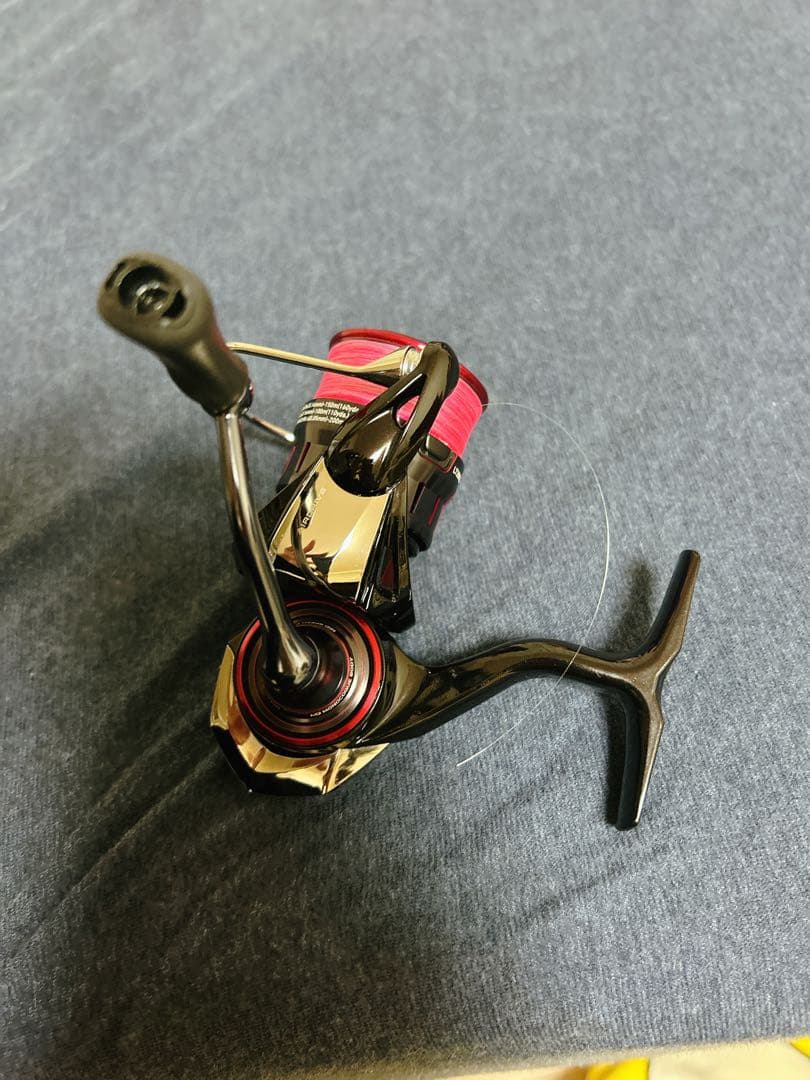 【美品】ダイワ 23 月下美人 LT2000S 糸付き