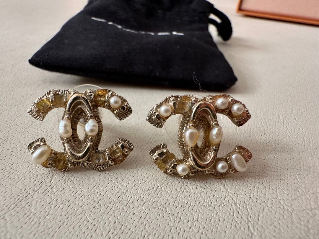 シャネル　パールピアス
