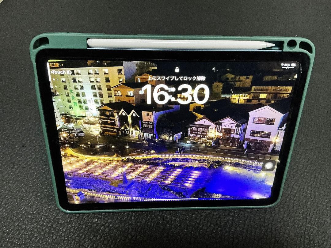 超美品 iPad Air 5 256GB フル おまけ付バッテリー 97%