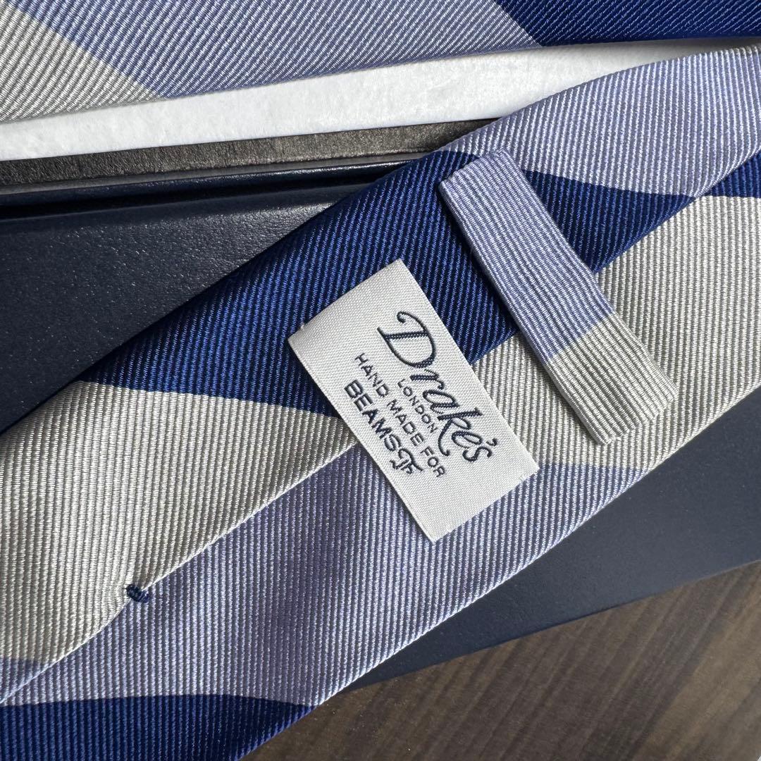 Drake's × BEAMS F別注 スフォデラート 段落ち レジメンタルタイ