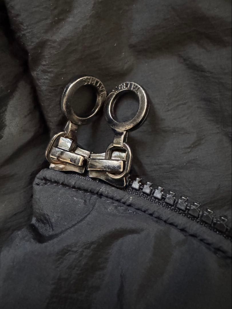 美品　正規品　タトラス　ポリテアマ　ダウンコート　ブラック