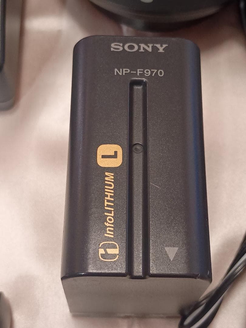 SONY DCR-VX2100 ビデオカメラ 3CCD ハンディカム