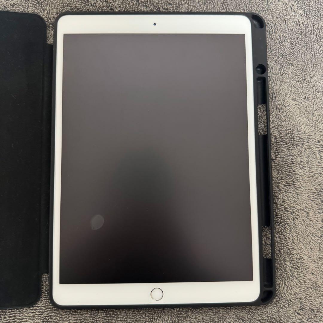 [美品] iPad Air 第3世代 256GB Wi-Fi シルバー