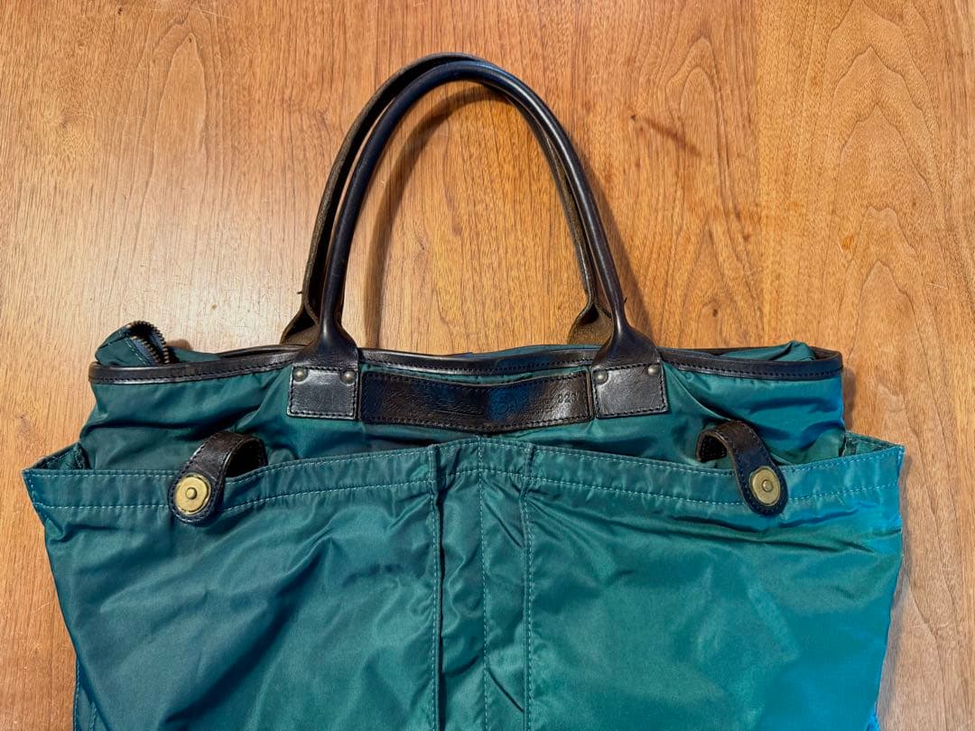 Felisi フエリージ　ナイロン ヘルメットバッグ