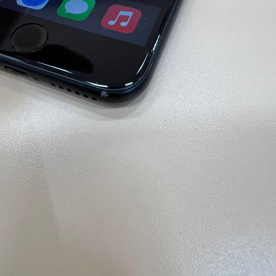 iPhone SE第2世代 64GB ブラック