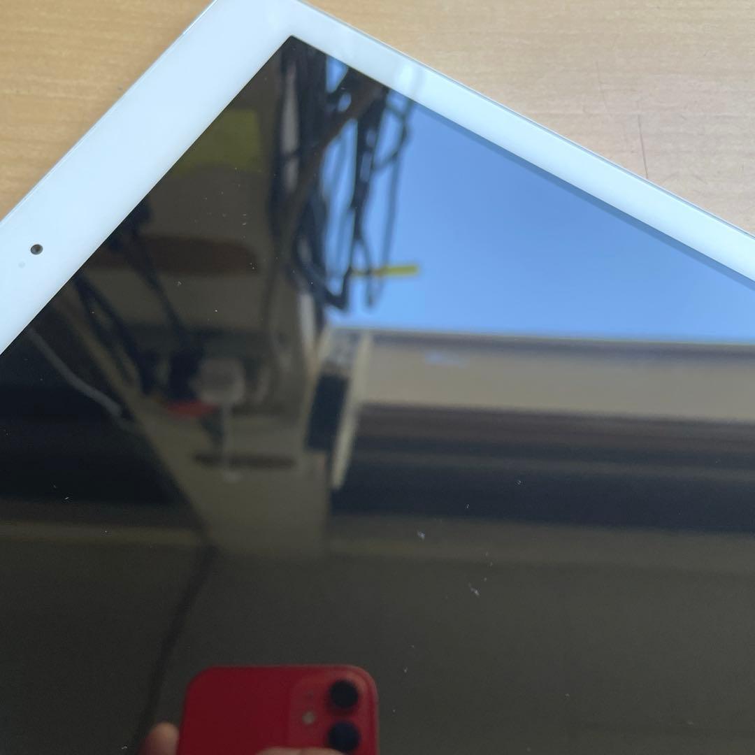 iPad 第6世代 A1954　Cellular シルバー　32GB 超美品