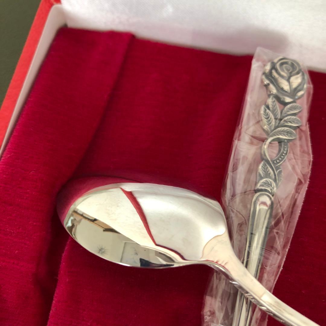未使用　銀製　スプーン5客セット　純銀　シルバー　バラ　薔薇　SILVERローズ