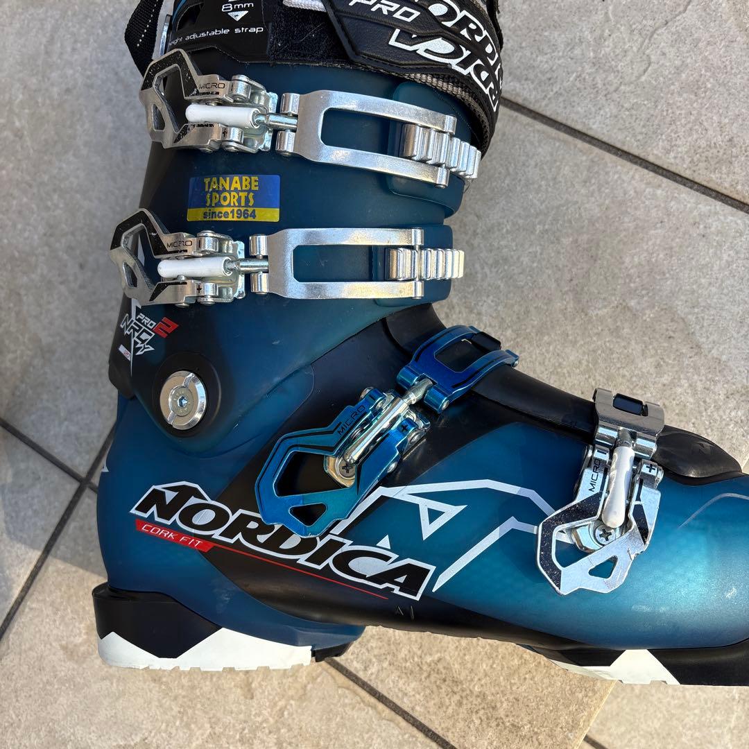 Nordica スキー板、ブーツ、Swixストック付き