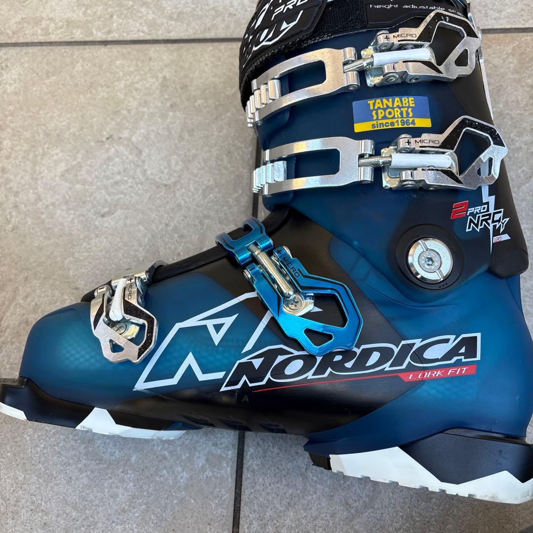 Nordica スキー板、ブーツ、Swixストック付き