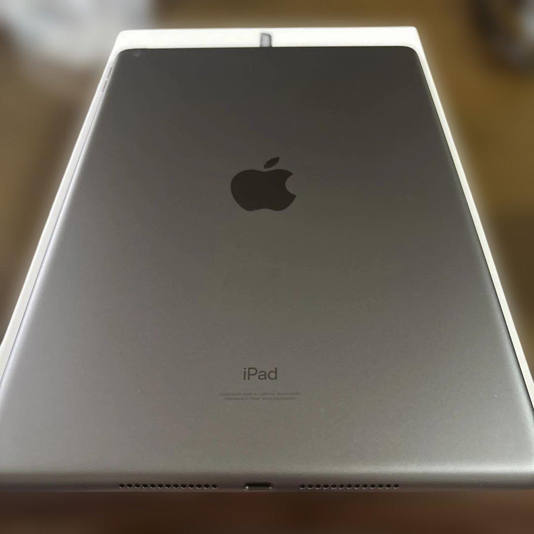 iPad (第9世代) スペースグレー 64GB 本体