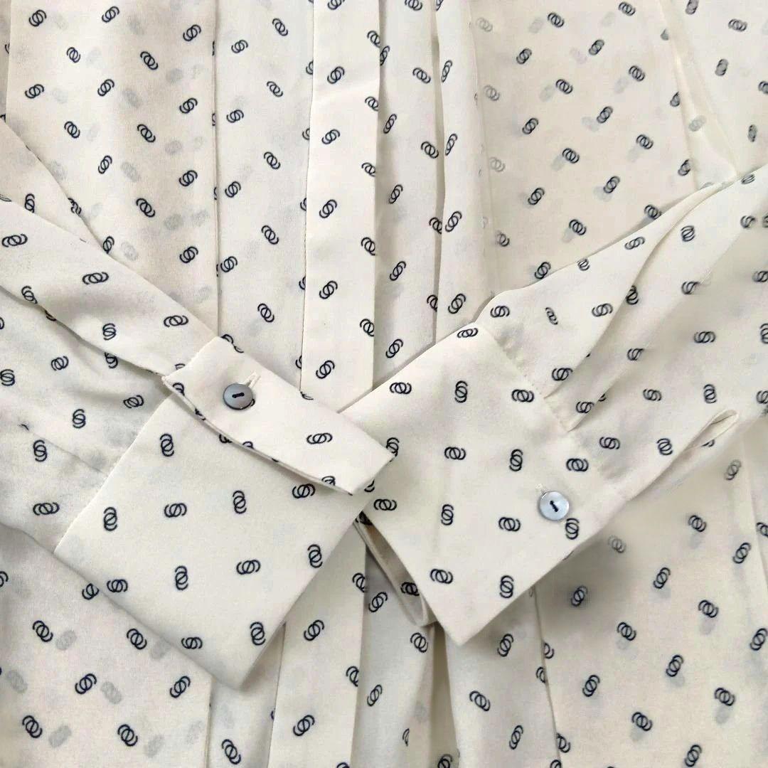 SOEJU ソージュ　ビット柄スカーフ付きブラウス