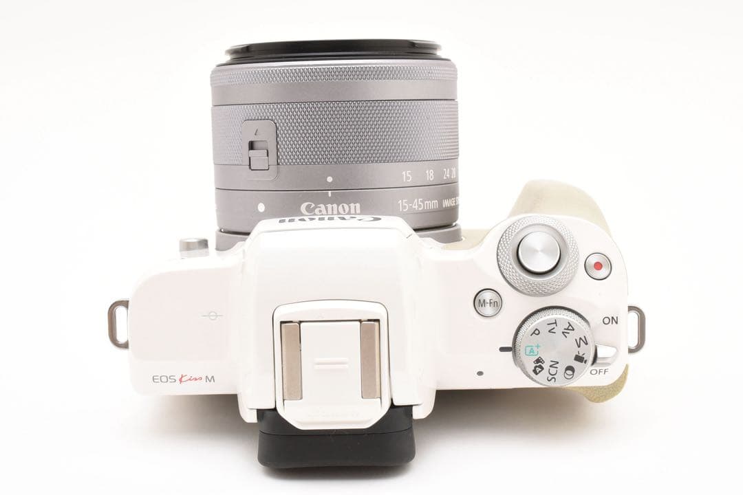 Canon EOS Kiss M ミラーレスカメラ Wi-Fi搭載