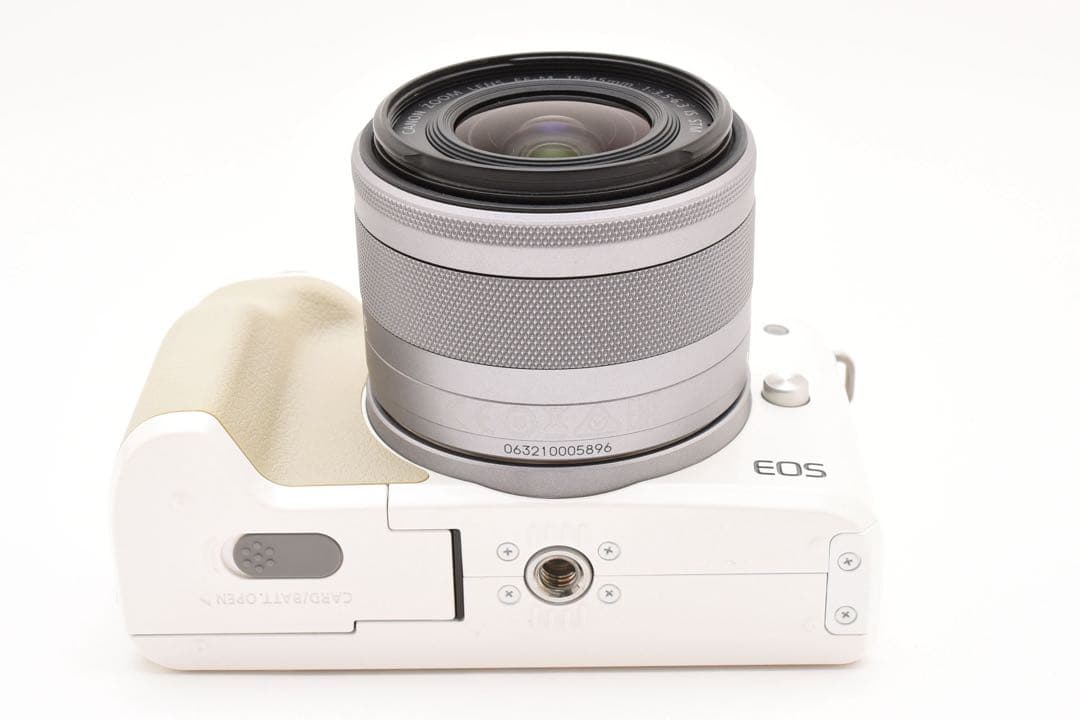 Canon EOS Kiss M ミラーレスカメラ Wi-Fi搭載