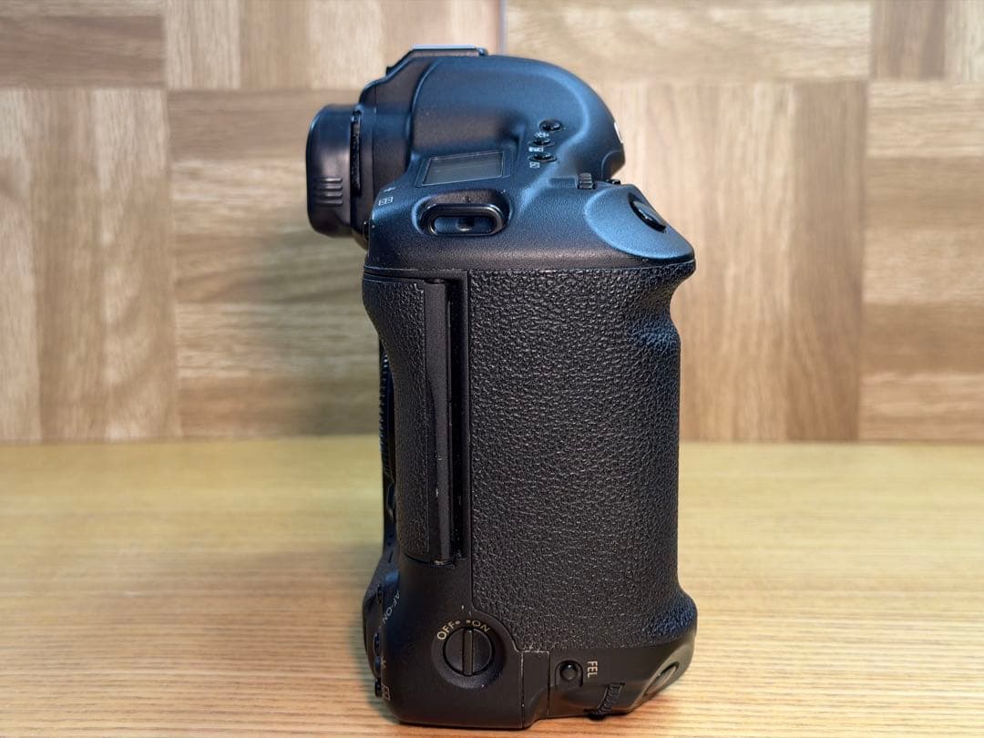 Canon EOS-1D Mark IV 予備バッテリーつき